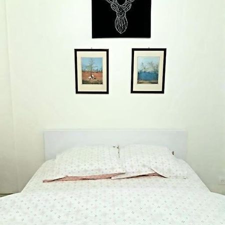 Apartment And Free Parking Place วิทรี-ซูร์-แซน ภายนอก รูปภาพ