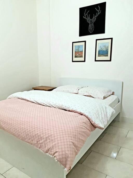 Apartment And Free Parking Place วิทรี-ซูร์-แซน ภายนอก รูปภาพ